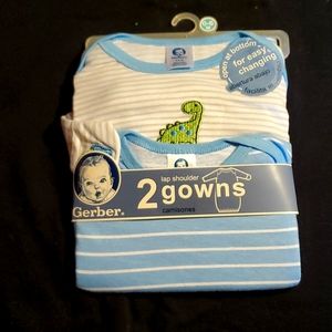 Gerber 0-6 month sleep gowns